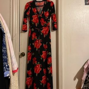 Woman’s maxi dress size 12. Black and red.